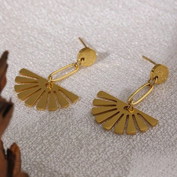Jewelry - New 18K Gold Plated Geometric Earrings